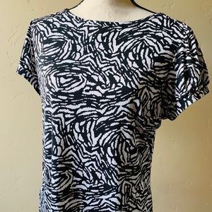 Black and White Worthington Petite Stretch Top